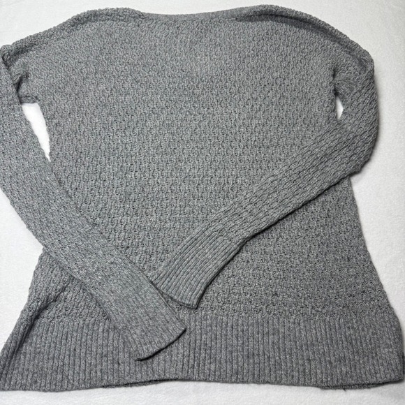 American Eagle Outfitters Sweater Women's XS-S Gray V Neck Knit Sweater Cozy - Picture 2 of 6